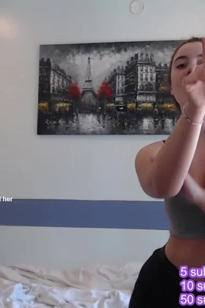 hot girl hotblockchain chating dancing with her sexy bra on