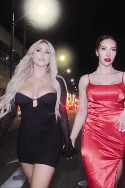 Melissa Stratton two hot super models walking on the streets