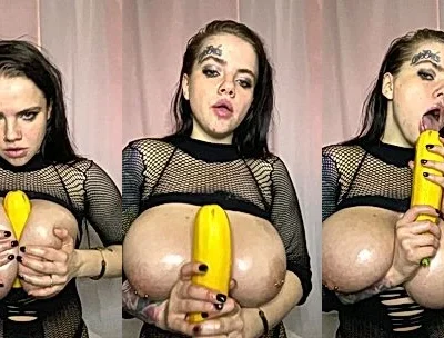 onlyfans Russian babe Natalia Polyakova boobjob a yellow dildo video leaked