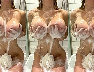 onlyfans British babe Katiegcups teasing her wet naked body in the shower video leaked