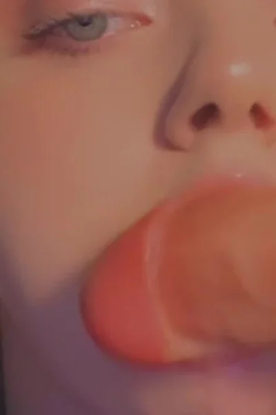 Christi Spooks sucking on a wall dildo livestream
