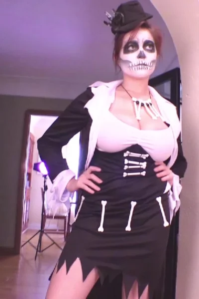 Tessa Fowler teasing in her ghost lady cosplay
