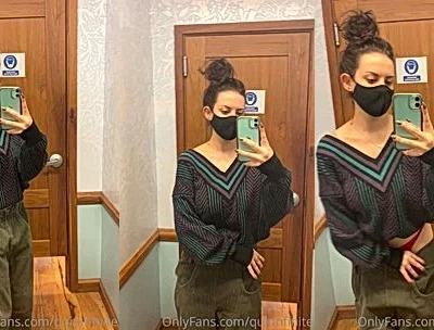 QuinnFinite tesaing her sexy naked body in the public changing room