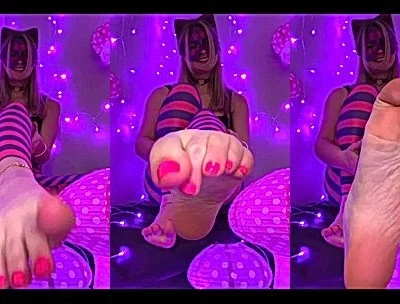 Sams soles21 teasing her naked feet in pajamas