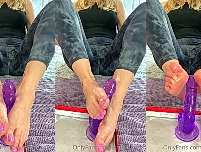 Sams soles21 feet jerking a purple dildo with oily feet